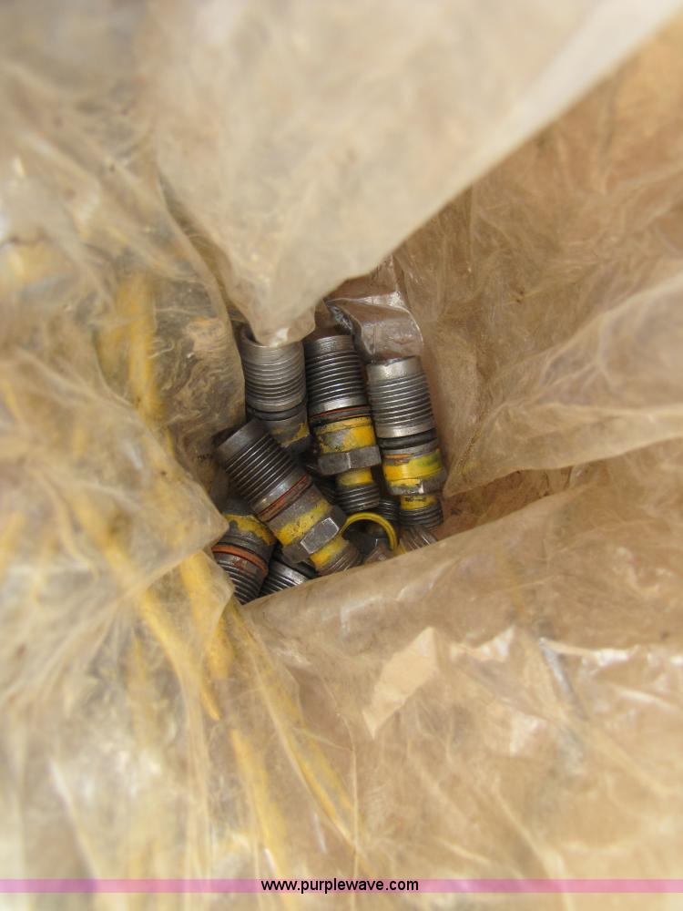 image for item 3450 Rebuilt Caterpillar 3208 V8 250hp diesel engine