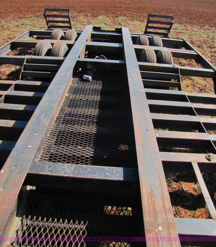 image for item 3451 1982 Jantz 48' expandable combine trailer