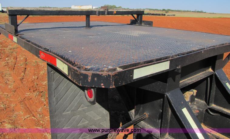 image for item 3451 1982 Jantz 48' expandable combine trailer