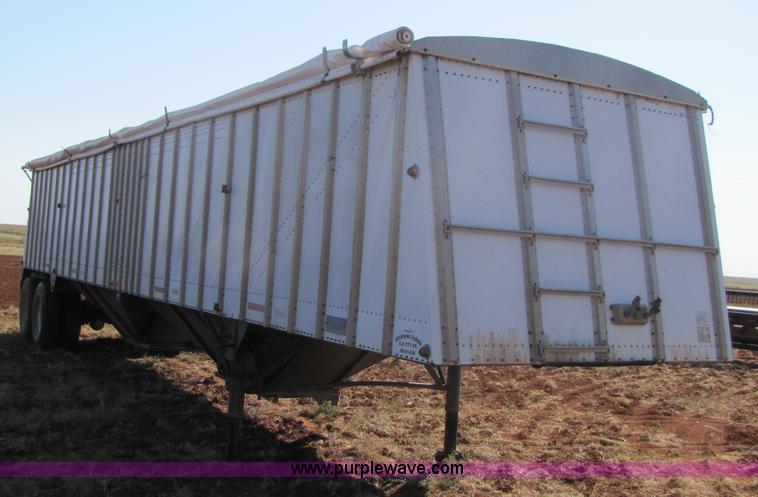 image for item 3453 1982 Merritt 42' hopper trailer