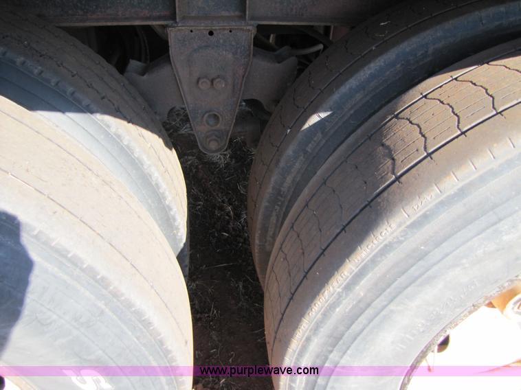 image for item 3453 1982 Merritt 42' hopper trailer