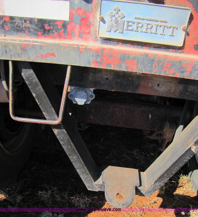 image for item 3453 1982 Merritt 42' hopper trailer