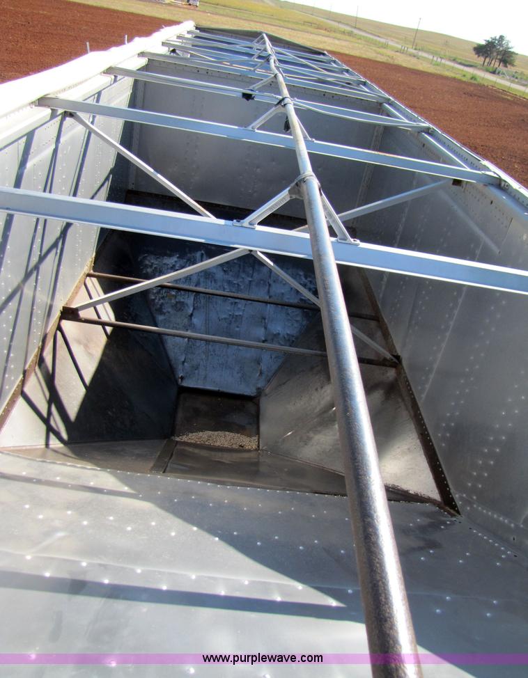 image for item 3453 1982 Merritt 42' hopper trailer