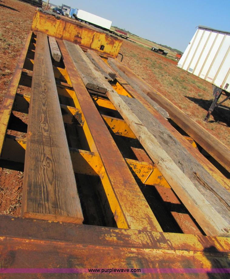 image for item 3456 1969 Freuhauf 825FLS 42' dropdeck trailer