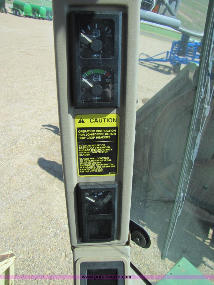 image for item 3458 1997 John Deere 6910 forage harvester