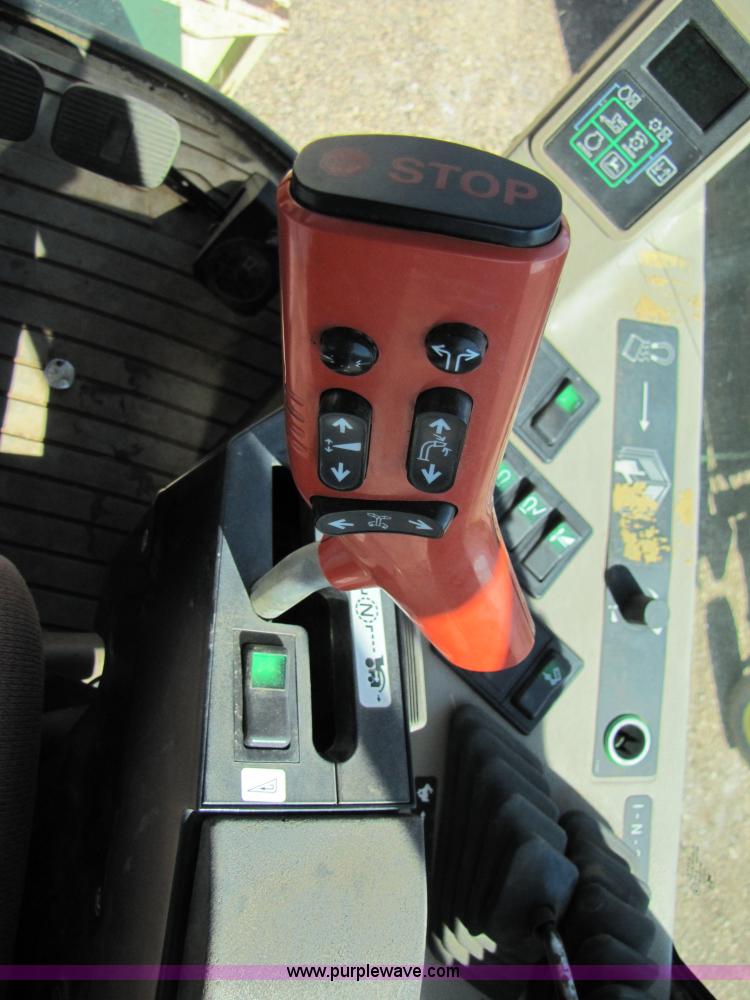 image for item 3458 1997 John Deere 6910 forage harvester