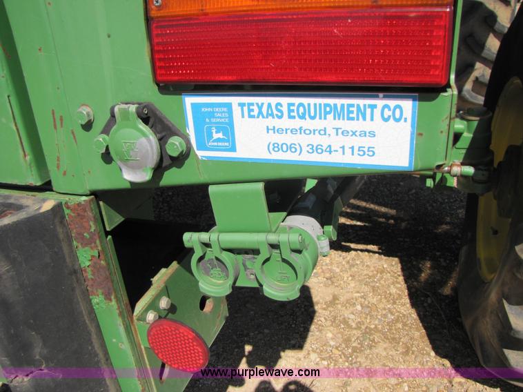 image for item 3458 1997 John Deere 6910 forage harvester