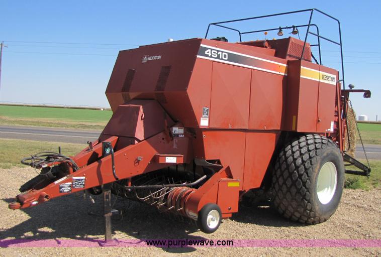 image for item 3459 2003 Hesston 4910 square baler