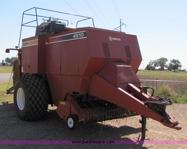 image for item 3459 2003 Hesston 4910 square baler