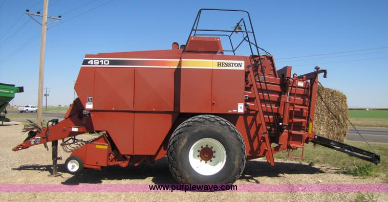 image for item 3459 2003 Hesston 4910 square baler