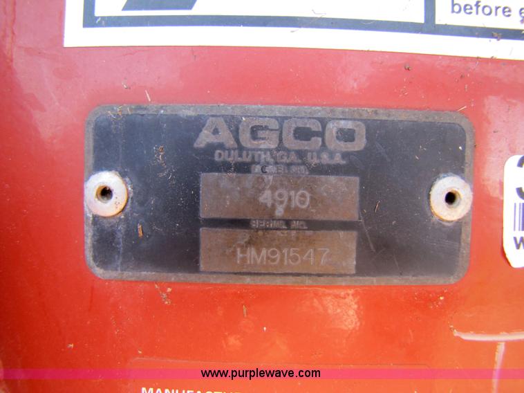 image for item 3459 2003 Hesston 4910 square baler