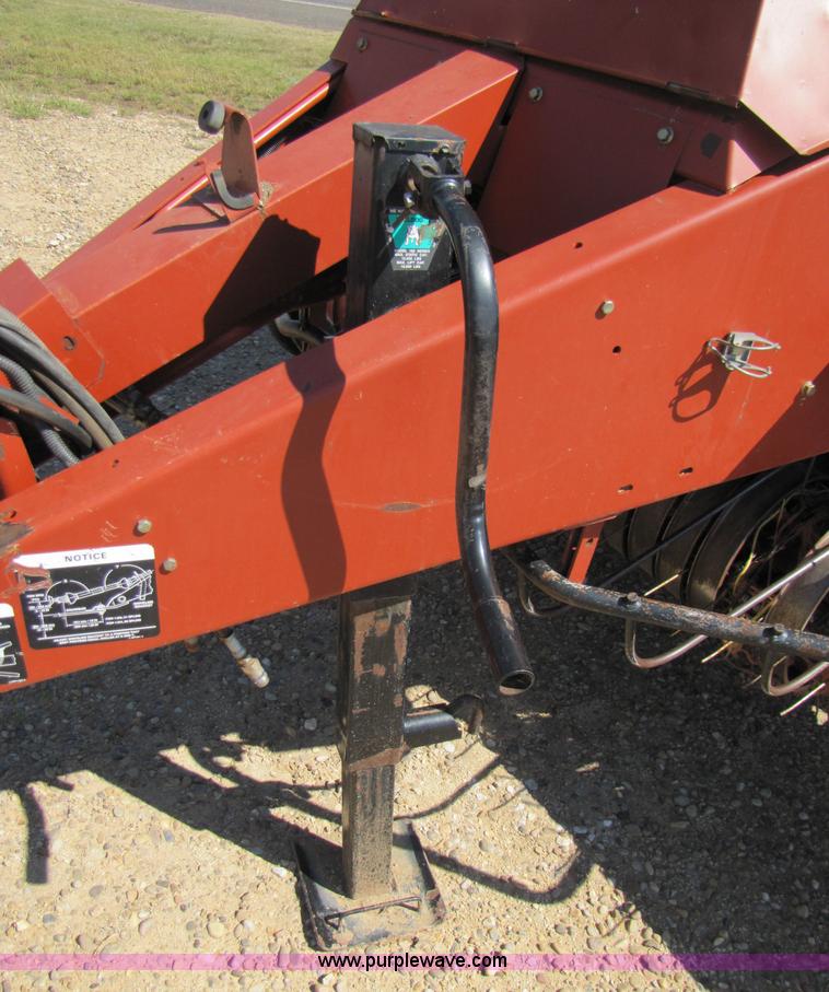 image for item 3459 2003 Hesston 4910 square baler