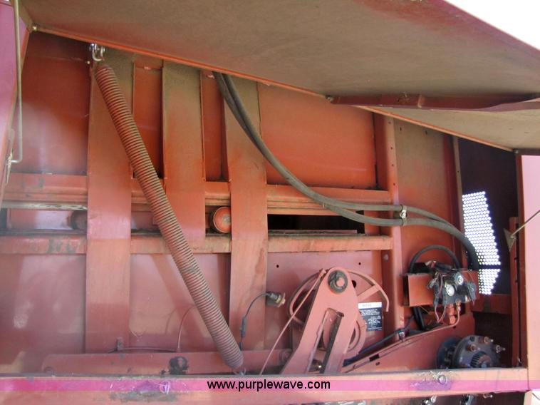 image for item 3459 2003 Hesston 4910 square baler