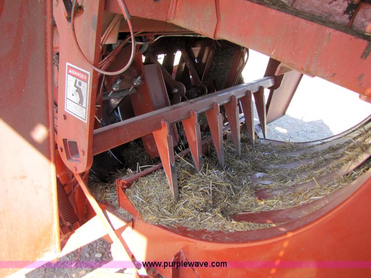 image for item 3459 2003 Hesston 4910 square baler