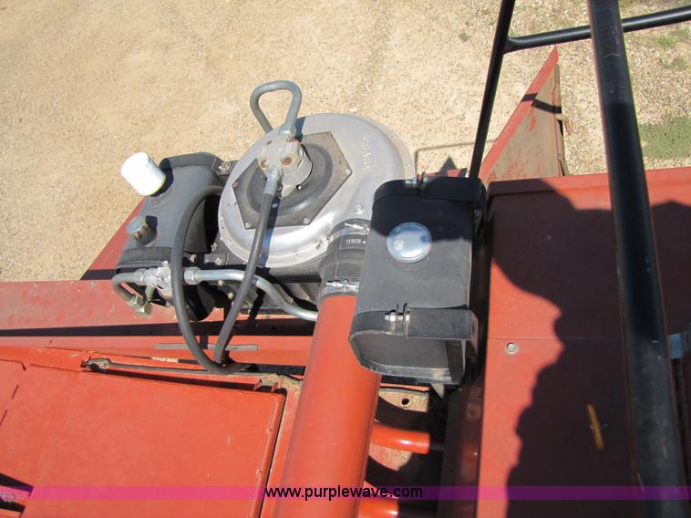 image for item 3459 2003 Hesston 4910 square baler