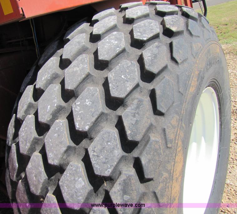 image for item 3459 2003 Hesston 4910 square baler