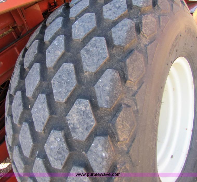 image for item 3459 2003 Hesston 4910 square baler