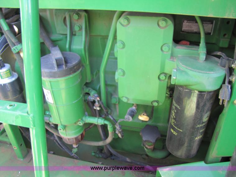 image for item 3461 2007 John Deere 9860 STS combine