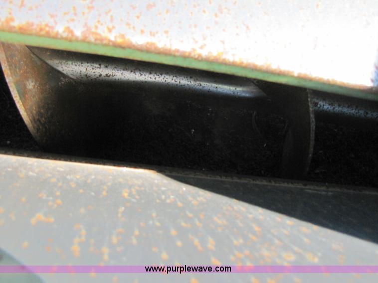 image for item 3461 2007 John Deere 9860 STS combine