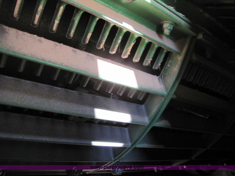 image for item 3461 2007 John Deere 9860 STS combine