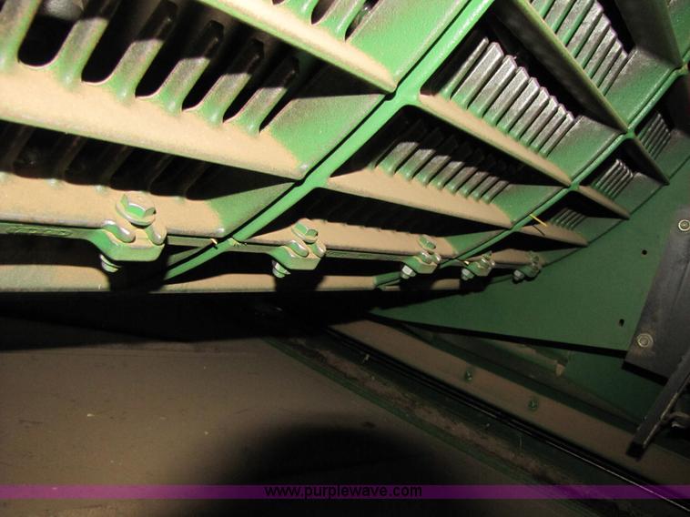 image for item 3461 2007 John Deere 9860 STS combine