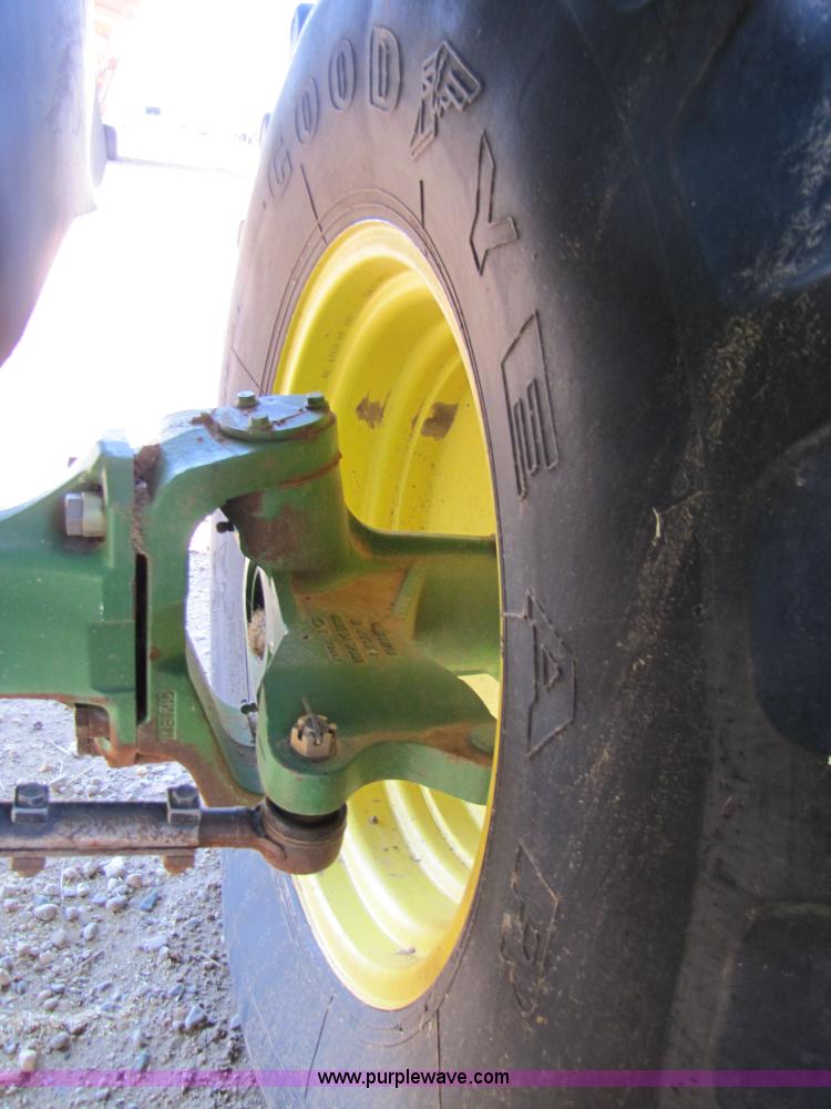 image for item 3461 2007 John Deere 9860 STS combine