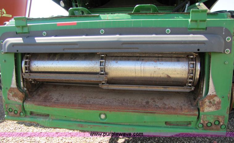 image for item 3461 2007 John Deere 9860 STS combine