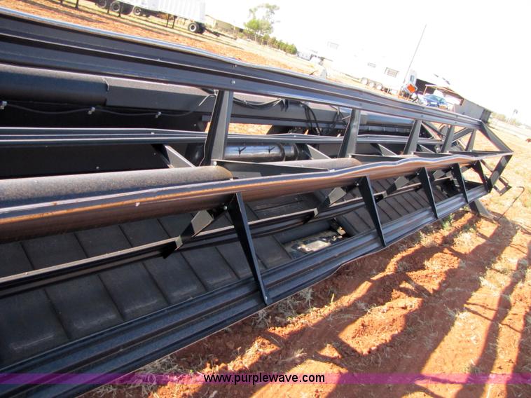 image for item 3466 2004 Mac Don 963 draper head