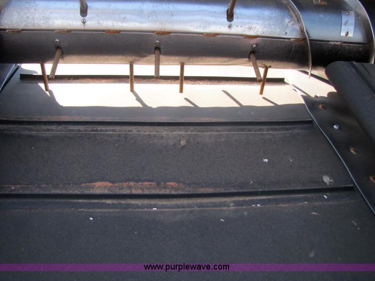 image for item 3466 2004 Mac Don 963 draper head