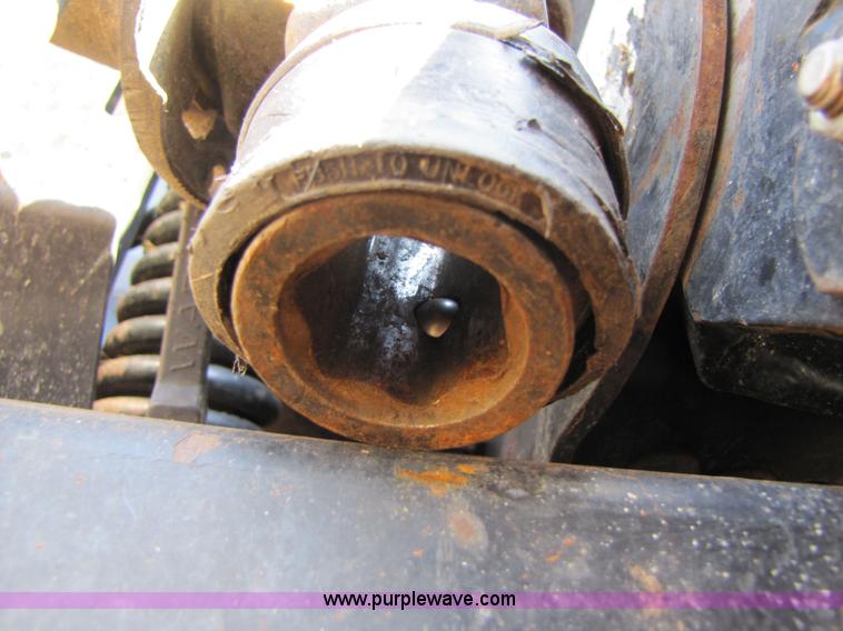 image for item 3466 2004 Mac Don 963 draper head