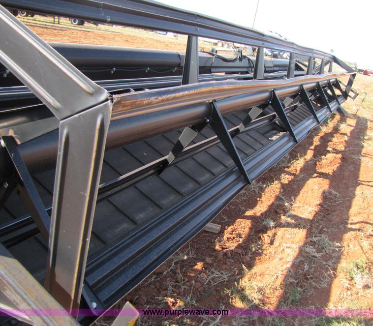 image for item 3466 2004 Mac Don 963 draper head