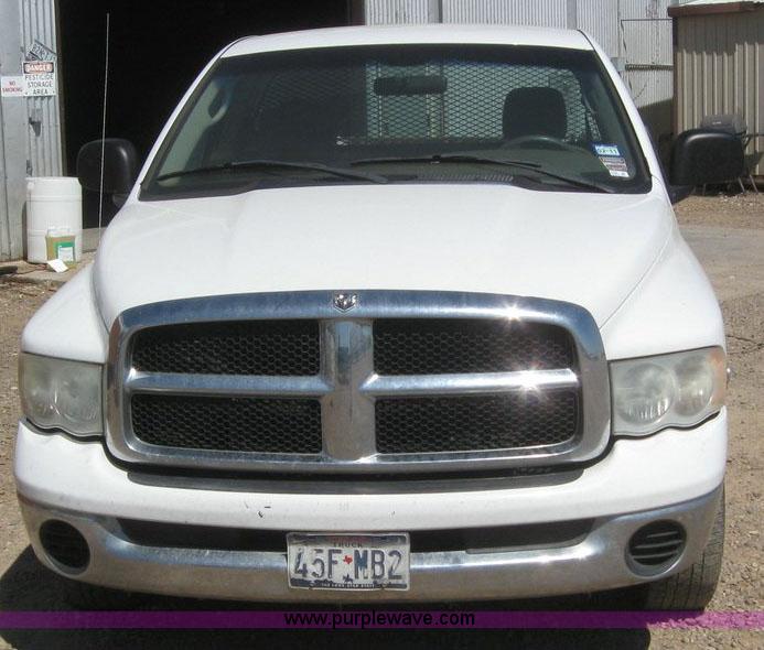 image for item 6108 2005 Dodge Ram 2500 pickup truck