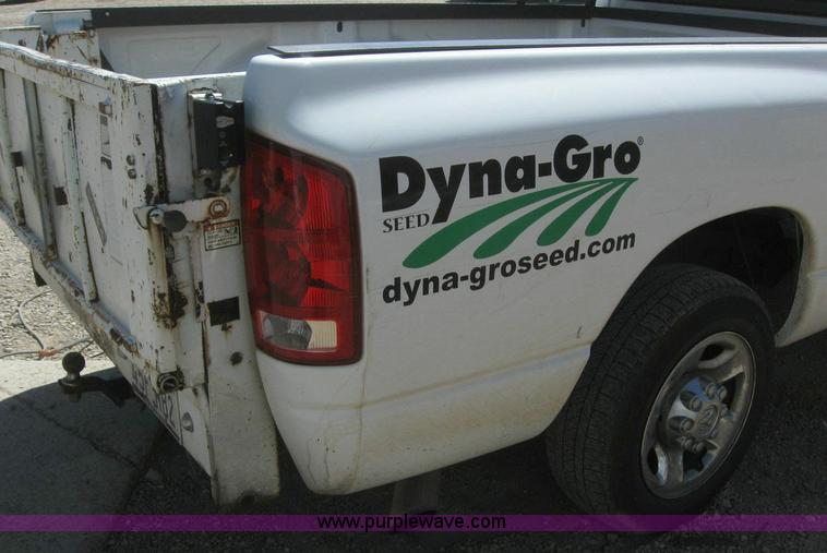 image for item 6108 2005 Dodge Ram 2500 pickup truck