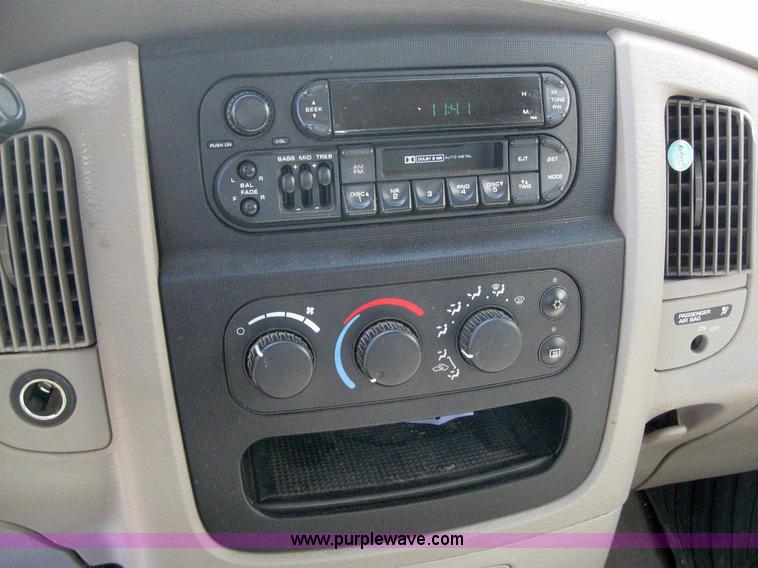 image for item 6108 2005 Dodge Ram 2500 pickup truck