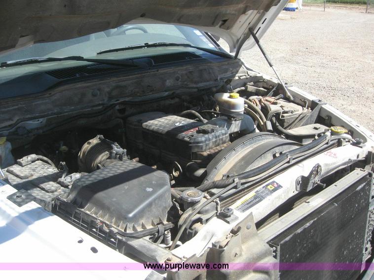 image for item 6108 2005 Dodge Ram 2500 pickup truck