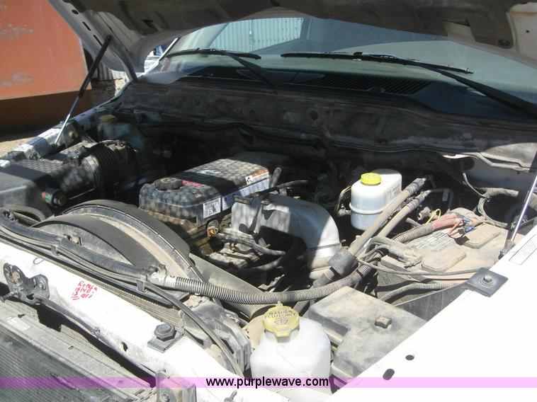 image for item 6108 2005 Dodge Ram 2500 pickup truck