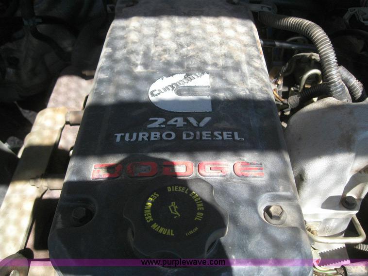 image for item 6108 2005 Dodge Ram 2500 pickup truck