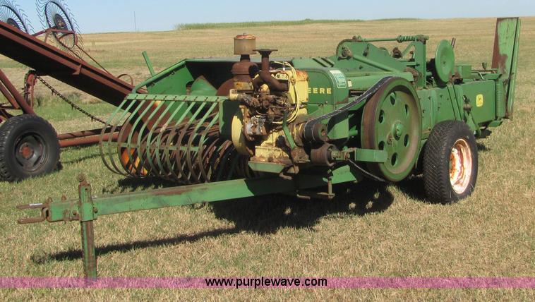 image for item 6602 John Deere 24T square baler