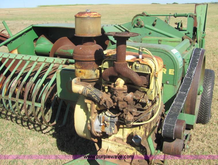 image for item 6602 John Deere 24T square baler