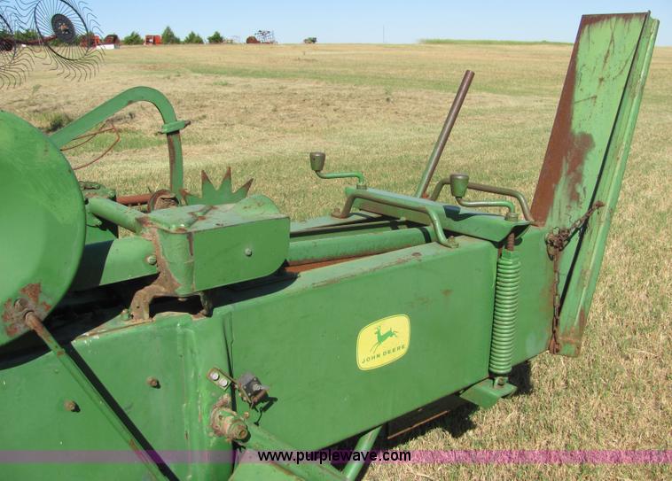 image for item 6602 John Deere 24T square baler