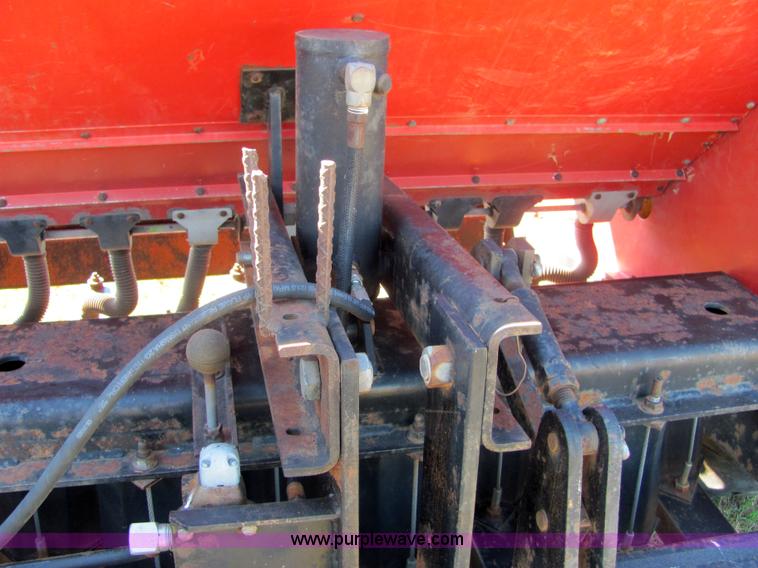 image for item 6605 Lilliston 9680 no-till pasture drill