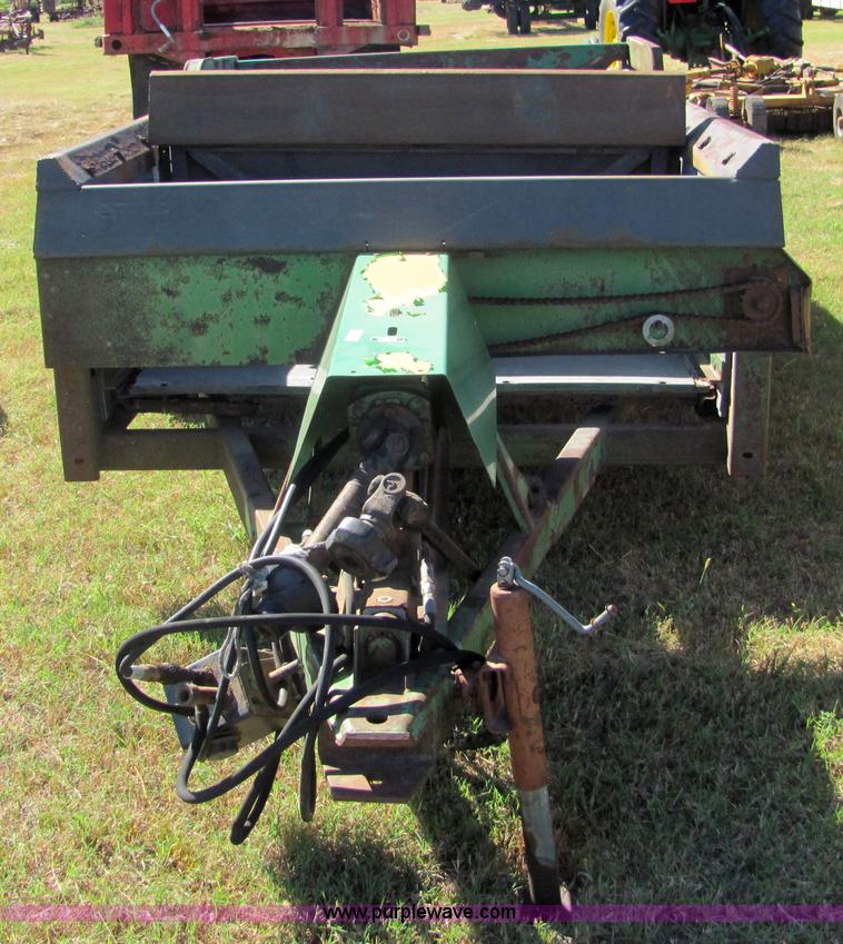 image for item 6611 John Deere 450 manure spreader