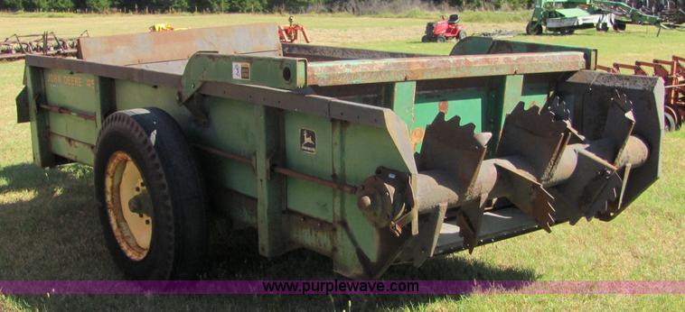 image for item 6611 John Deere 450 manure spreader