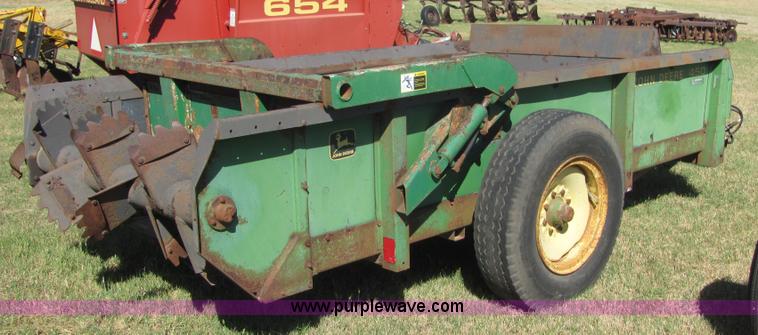 image for item 6611 John Deere 450 manure spreader