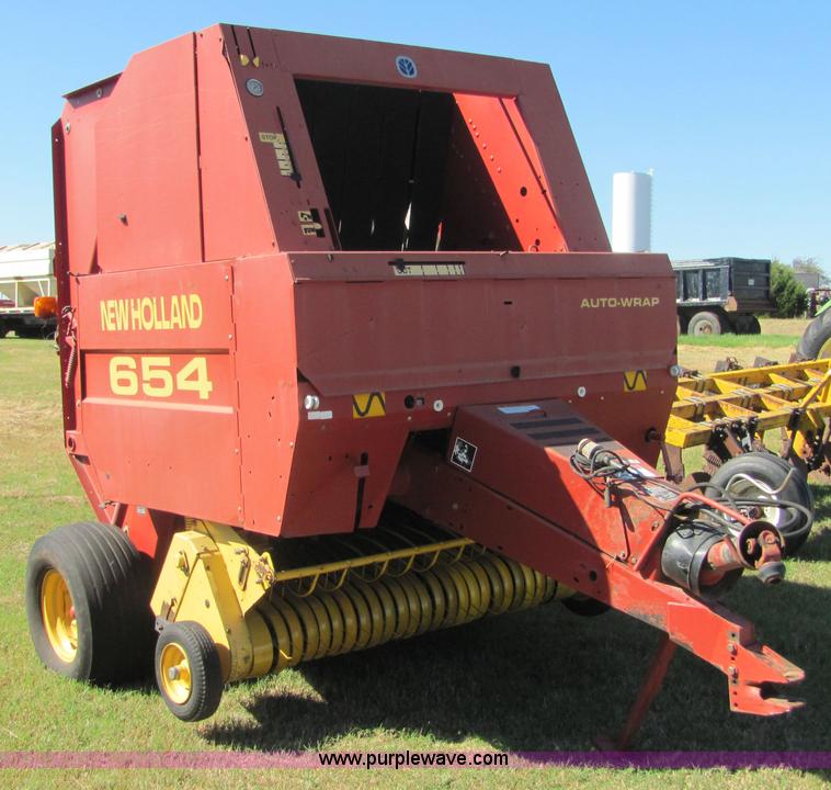image for item 6612 New Holland 654 round baler