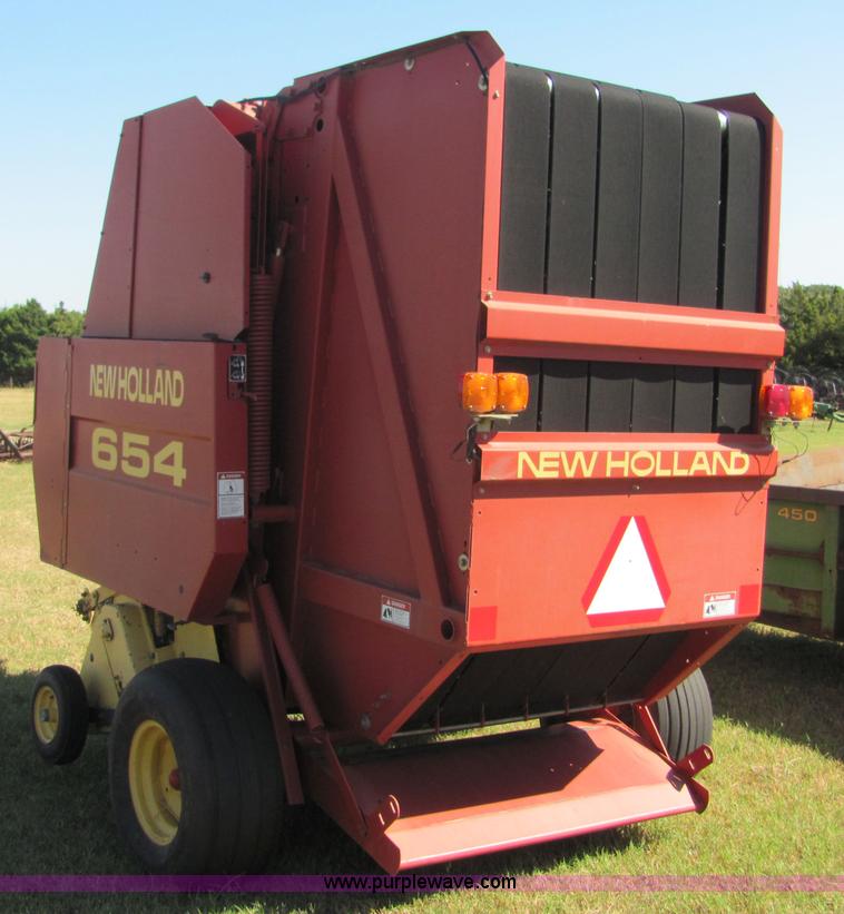image for item 6612 New Holland 654 round baler