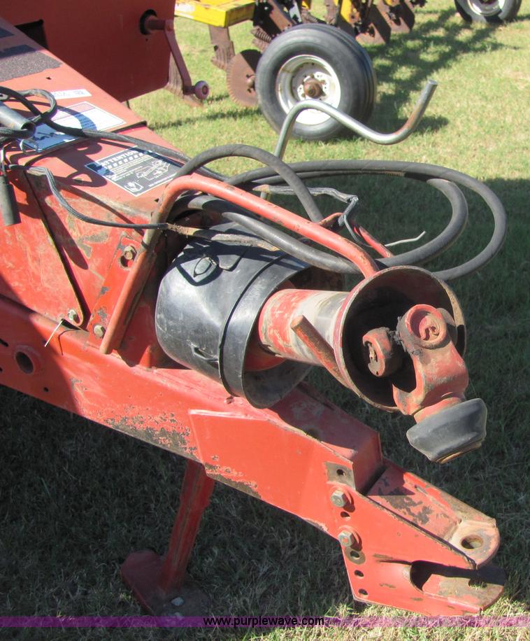 image for item 6612 New Holland 654 round baler