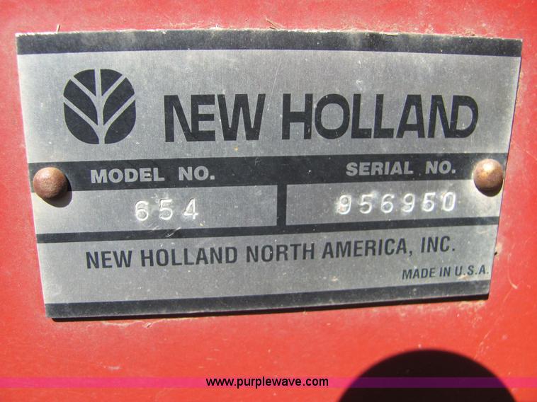 image for item 6612 New Holland 654 round baler