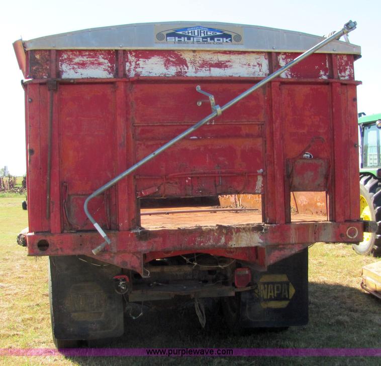 image for item 6618 1973 Chevrolet C60 grain truck