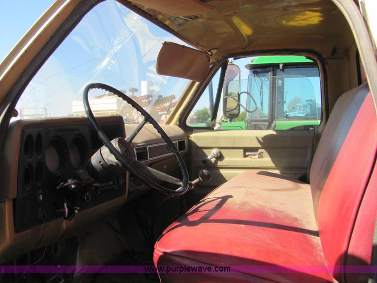 image for item 6618 1973 Chevrolet C60 grain truck